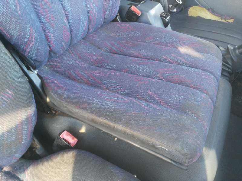 MERCEDES ATEGO 4-CILINDROS 4X2/BM 970/2/5/6 1215  (4X2)  OM 904 LA S (Corto)   |   01.01 - 12.04 foto 11