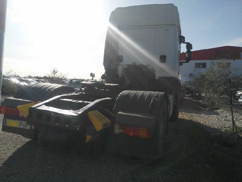 IVECO STRALIS (AD/AT) FG    AT               4X2 Larga distancia   |   07.05 - ... foto 4