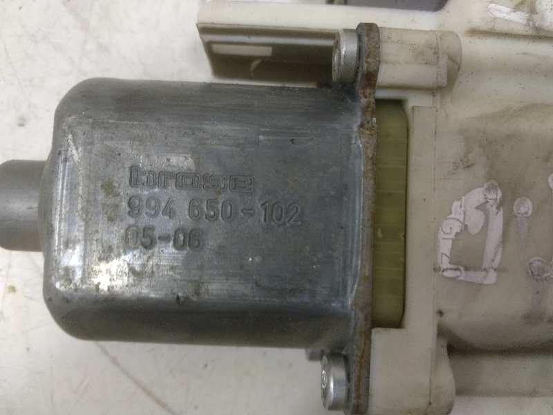 MOTOR ELEVALUNAS TRASERO DERECHO foto 4