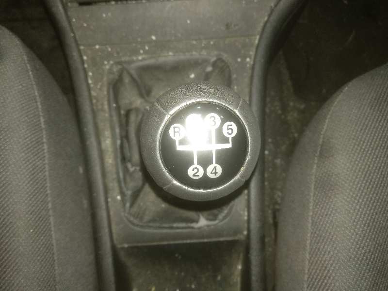 OPEL ASTRA G BERLINA Club   |   12.99 - 12.03 foto 8