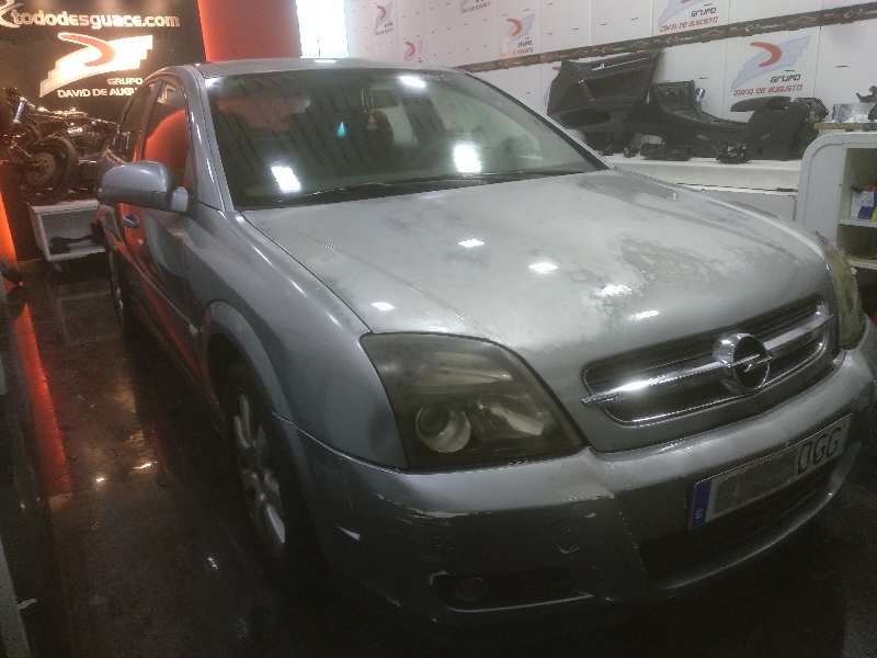 OPEL VECTRA C BERLINA Comfort   |   02.02 - 12.05 foto 5