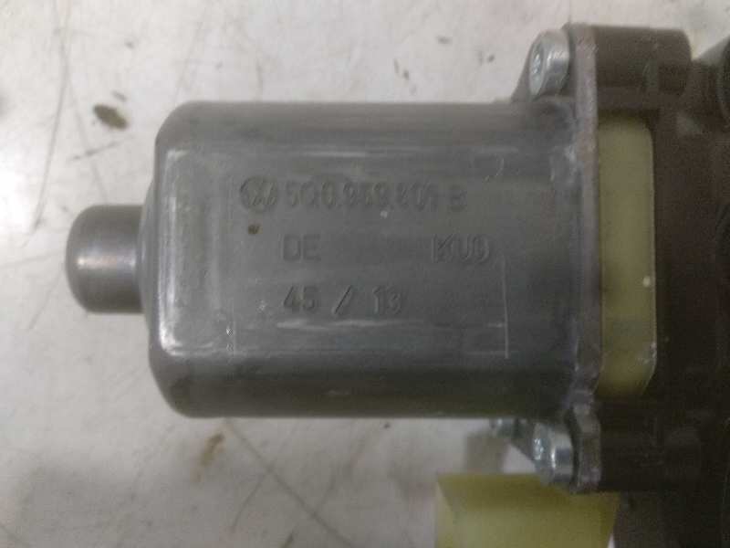 MOTOR ELEVALUNAS DELANTERO IZQUIERDO VOLKSWAGEN GOLF VII LIM. (5G1) R 4Motion BlueMotion Tech.   |   01.15 - 12.17