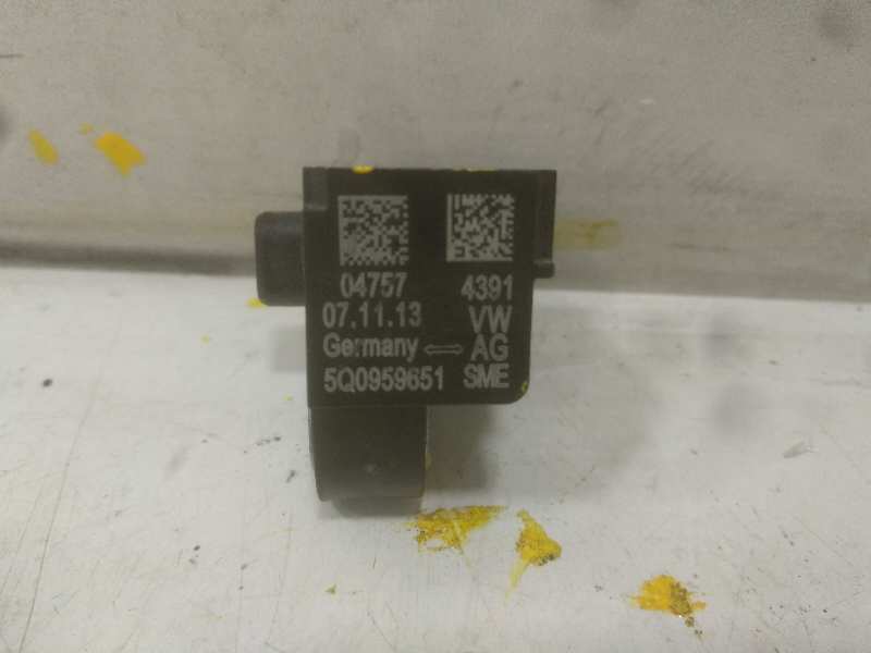 SENSOR DE AIRBAG TRASERO IZQUIERDO VOLKSWAGEN GOLF VII LIM. (5G1) R 4Motion BlueMotion Tech.   |   01.15 - 12.17