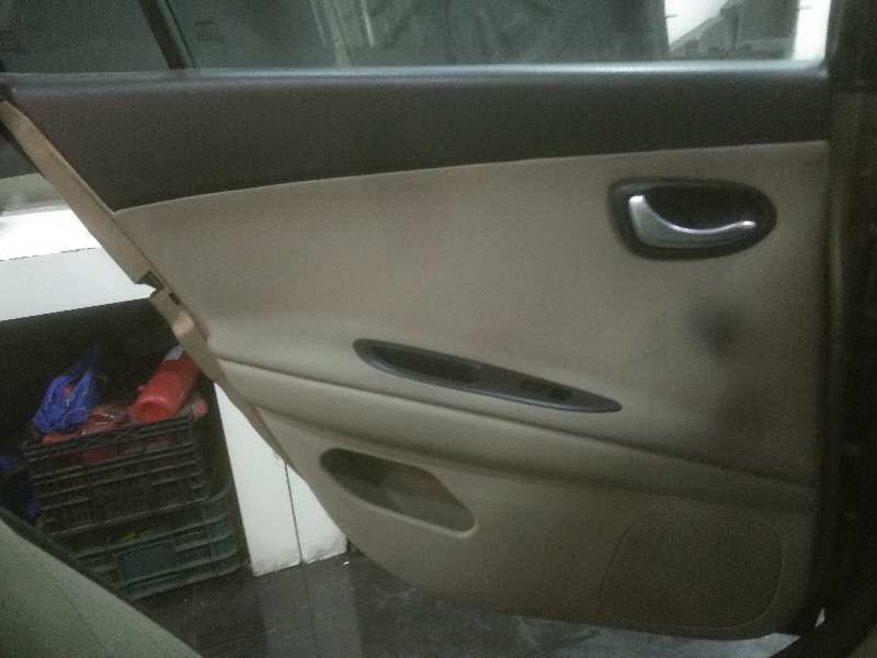 NISSAN PRIMERA BERLINA (P12) Acenta Motor 1,6 Ltr. - 80 kW CAT