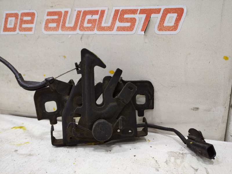 CERRADURA CAPO RENAULT CAPTUR Adventure   |   10.13 - 12.16