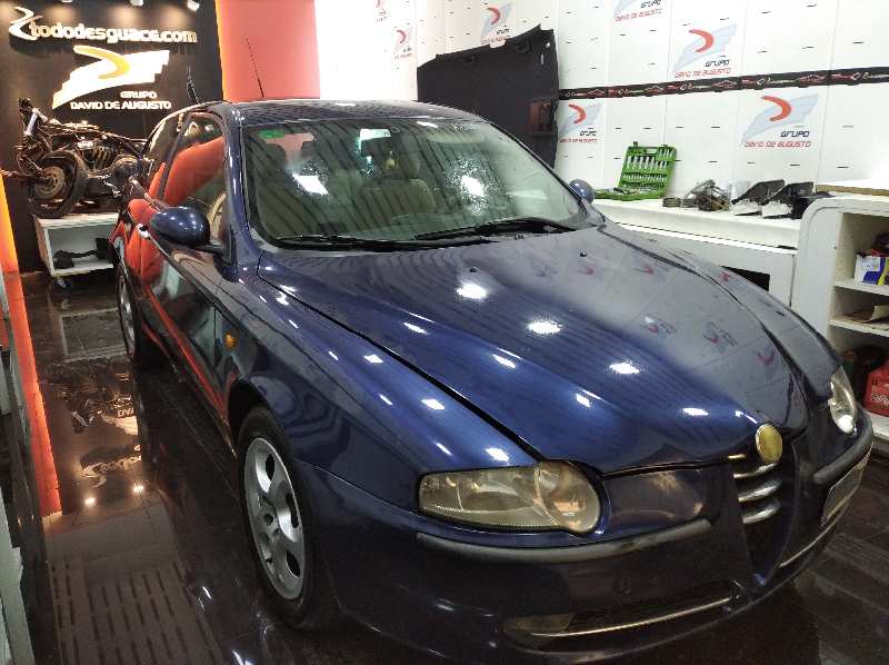 ALFA ROMEO 147 (190) 1.9 JTD 16V Distinctive   |   08.02 - 12.04 foto 5