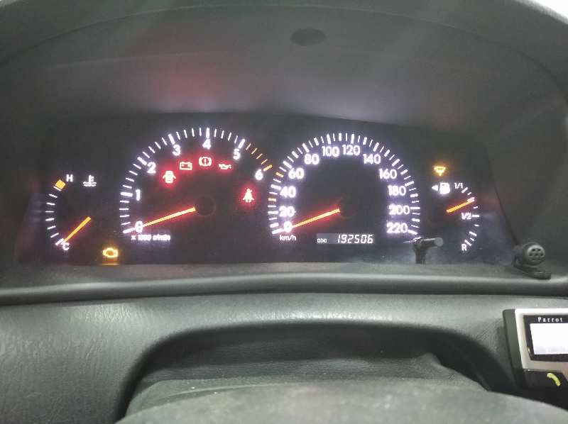 TOYOTA COROLLA (E12) 2.0 D-4D Sol Berlina   |   05.03 - ... foto 6