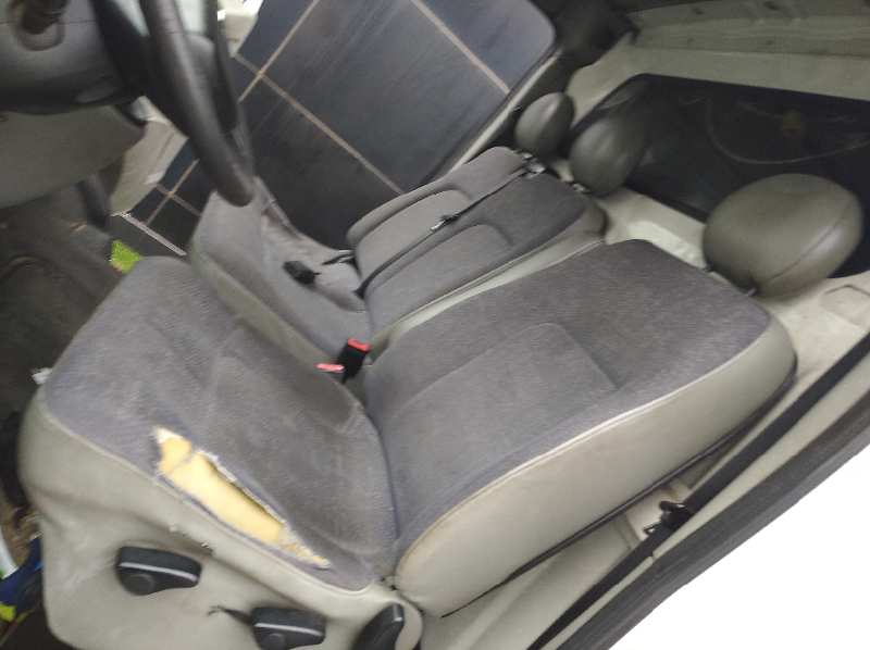 ASIENTO DELANTERO IZQUIERDO NISSAN INTERSTAR MOD. 04 (X70) Caja cerrada, L 2 H 2, techo   |   11.03 - 12.06