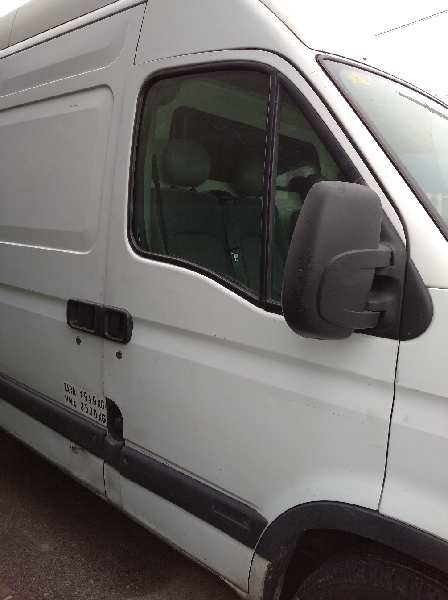 PUERTA DELANTERA DERECHA NISSAN INTERSTAR MOD. 04 (X70) Caja cerrada, L 2 H 2, techo   |   11.03 - 12.06