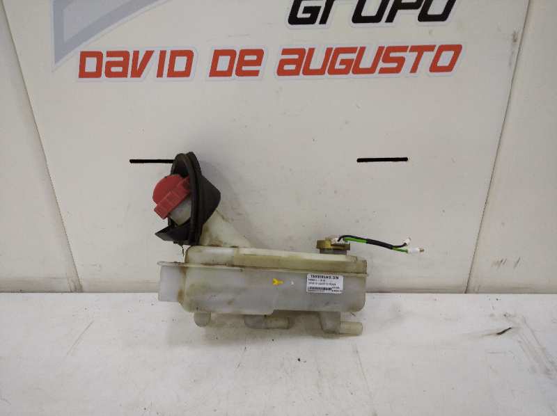 DEPOSITO LIQUIDO DE FRENOS NISSAN L - 80 09   |   ...