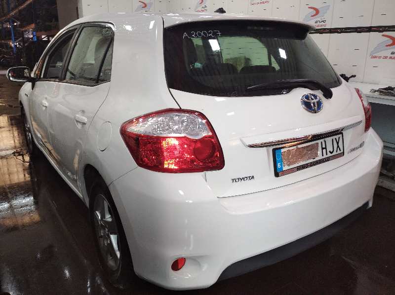TOYOTA AURIS Hybrid Business   |   06.15 - 12.19