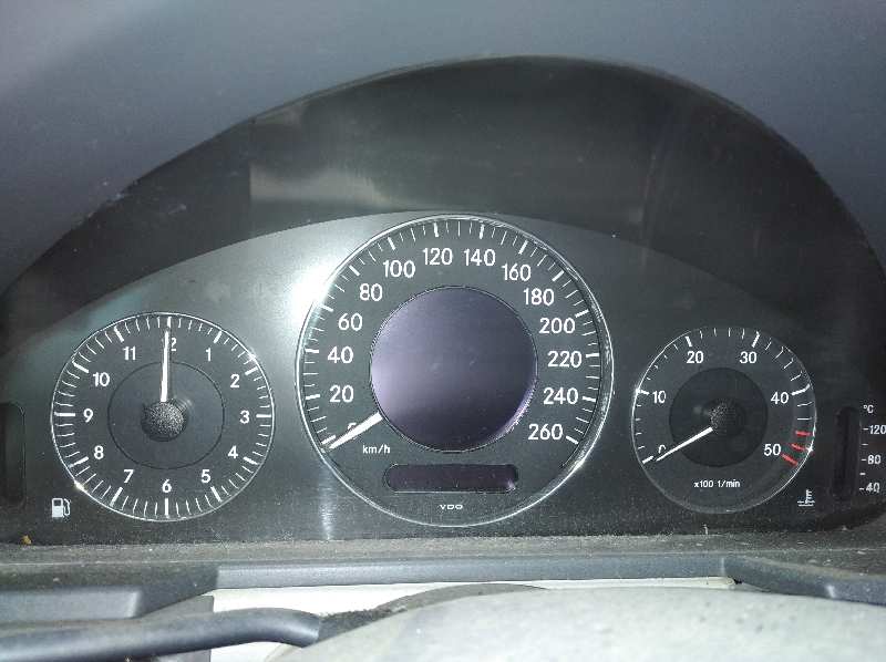 MERCEDES CLASE E (W211) BERLINA E 220 CDI (211.006)   |   01.02 - 12.06 foto 6