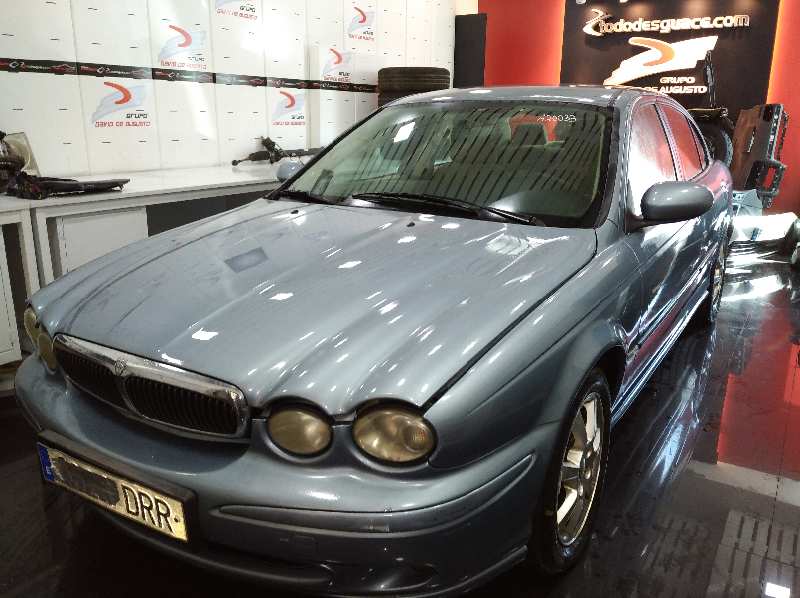 JAGUAR X-TYPE 2.2 D Classic   |   05.05 - 12.09 foto 4