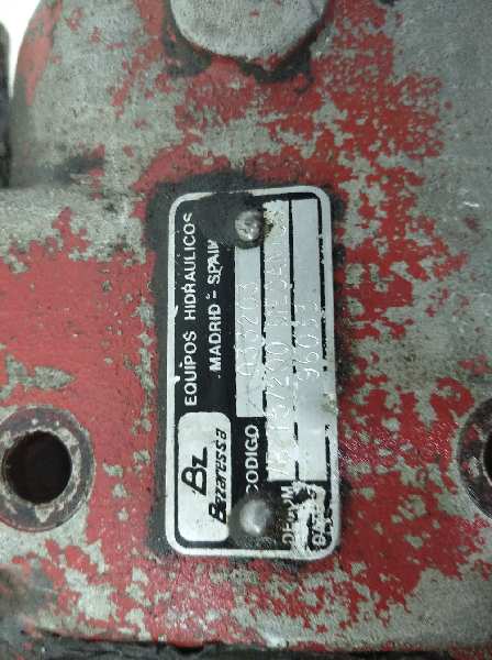 BOMBA DE ENGRANAJES NISSAN L - 80 09   |   ...