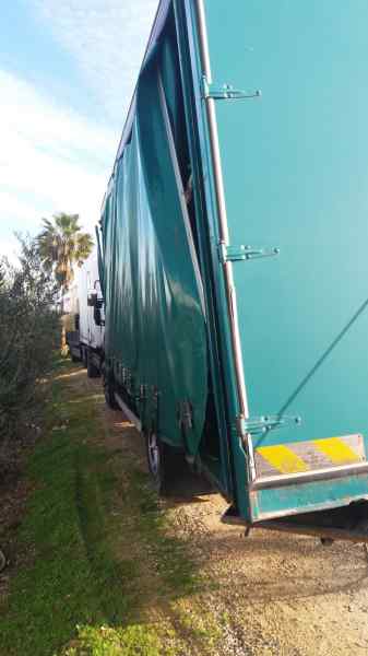 DAF SERIE 75CF 250 EURO 1/2 5300   |   01.98 - 12.01 foto 2