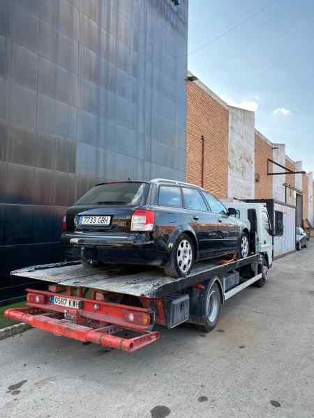 AUDI A4 AVANT (8E) 1.9 TDI (96kW)   |   05.01 - 12.04 foto 6