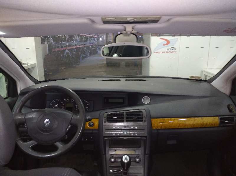 RENAULT VEL SATIS (BJ0) Privilege   |   01.02 - 12.05 foto 11