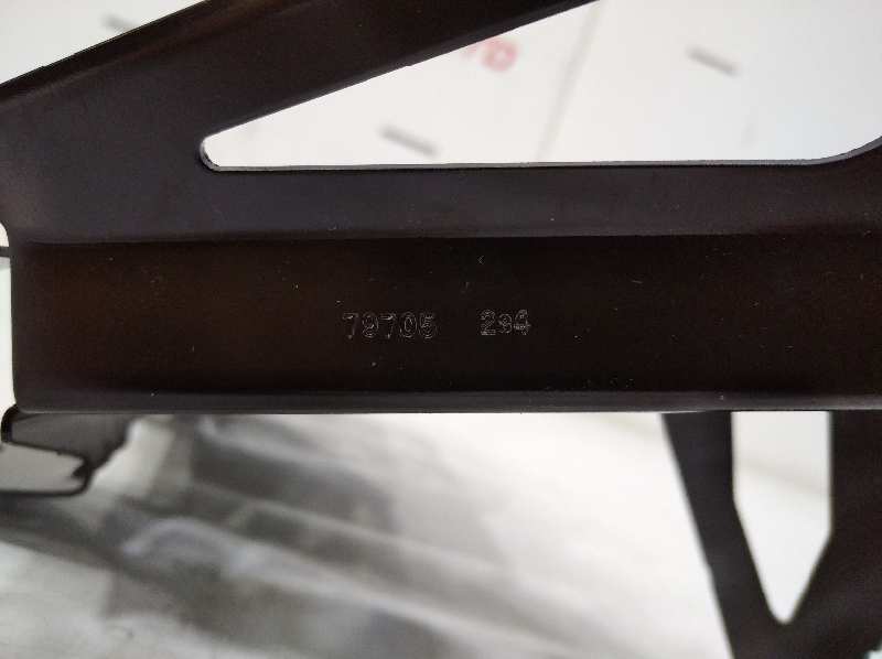 SOPORTE DE SISTEMA DE SONIDO HIBRIDO BMW X6 (F16) xDrive40d