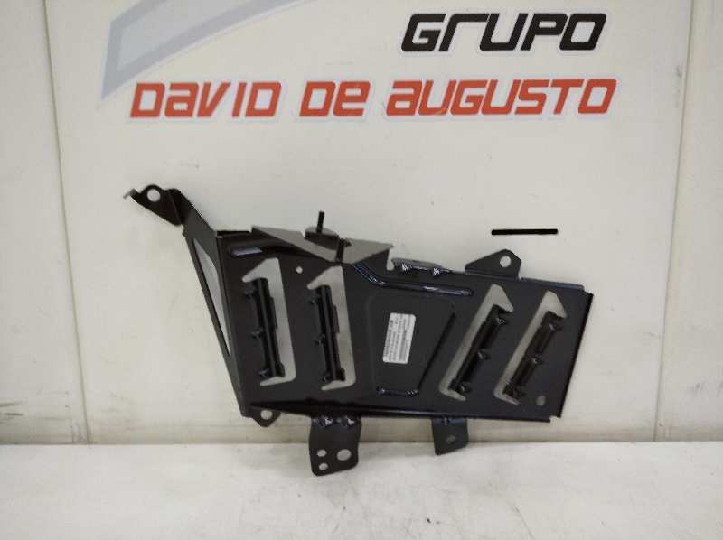 SOPORTE DE SISTEMA DE SONIDO HIBRIDO BMW X6 (F16) xDrive40d