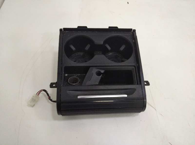 POSAVASOS Y CENICERO BMW X6 (F16) xDrive40d
