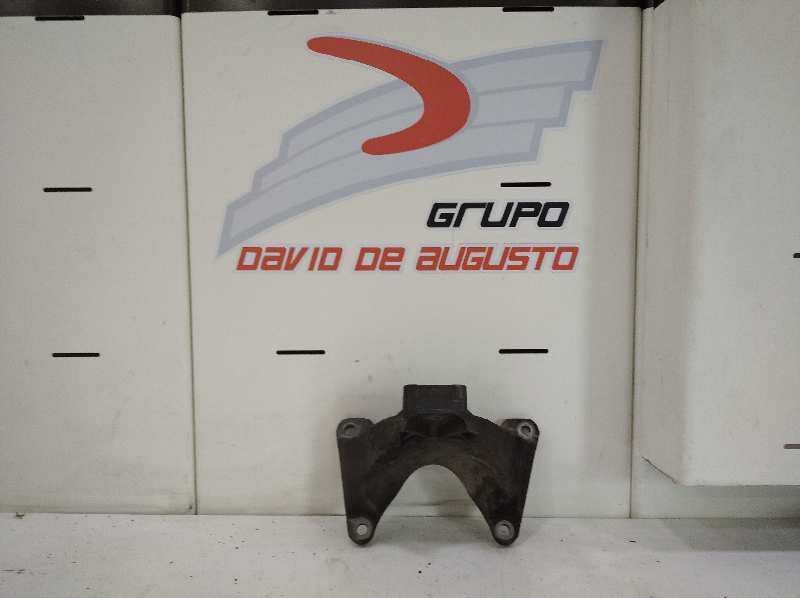 SOPORTE DE LA CAJA CAMBIO BMW SERIE 6 COUPE (E63) 635d