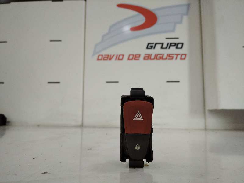 INTERRUPTOR WARNING foto 2