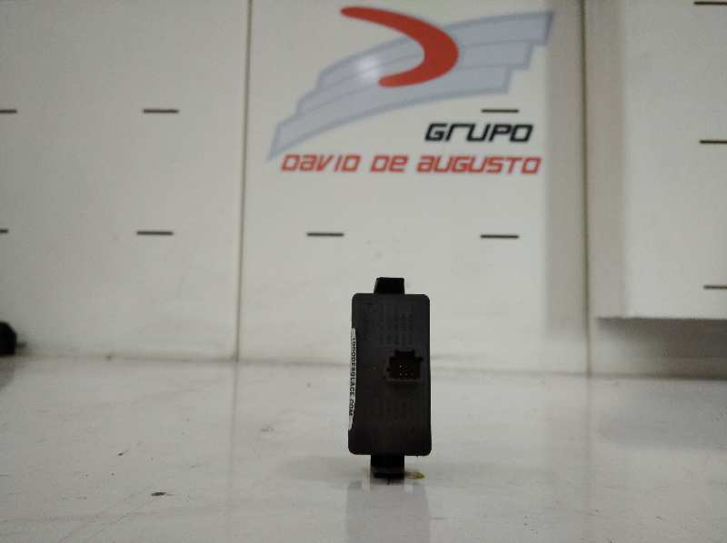 INTERRUPTOR WARNING foto 3