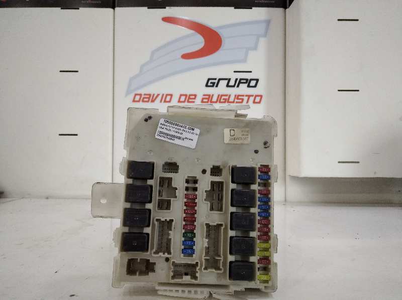 CAJA RELES / FUSIBLES