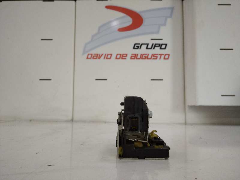 CERRADURA PUERTA TRASERA IZQUIERDA foto 2