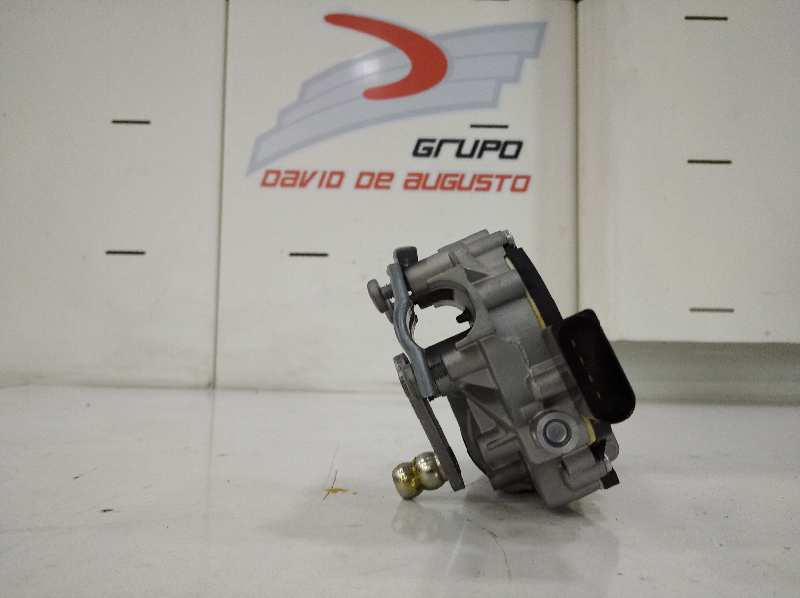MOTOR LIMPIA DELANTERO JAGUAR XE Portfolio   |   10.14 - 12.18