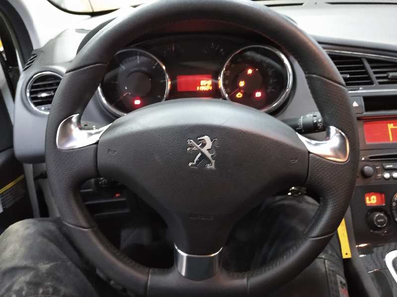 PEUGEOT 5008 Confort   |   09.09 - 12.11 foto 8