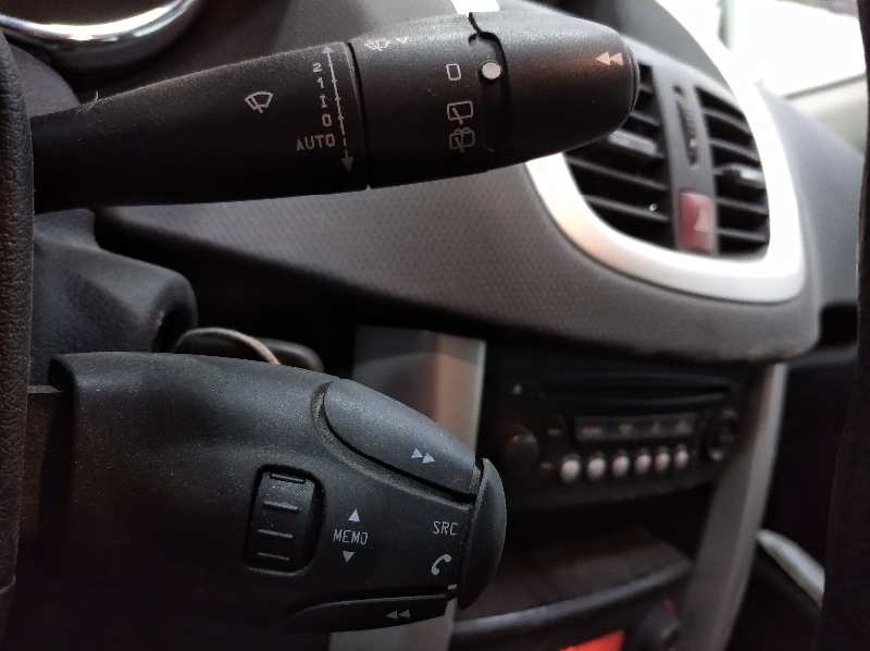 PEUGEOT 207 XT   |   08.07 - ... foto 10