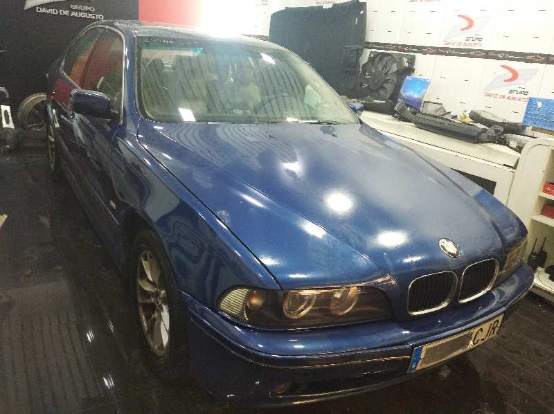BMW SERIE 5 BERLINA (E39) 520d   |   03.00 - 12.03 foto 2