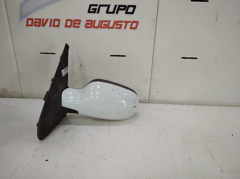 RETROVISOR IZQUIERDO