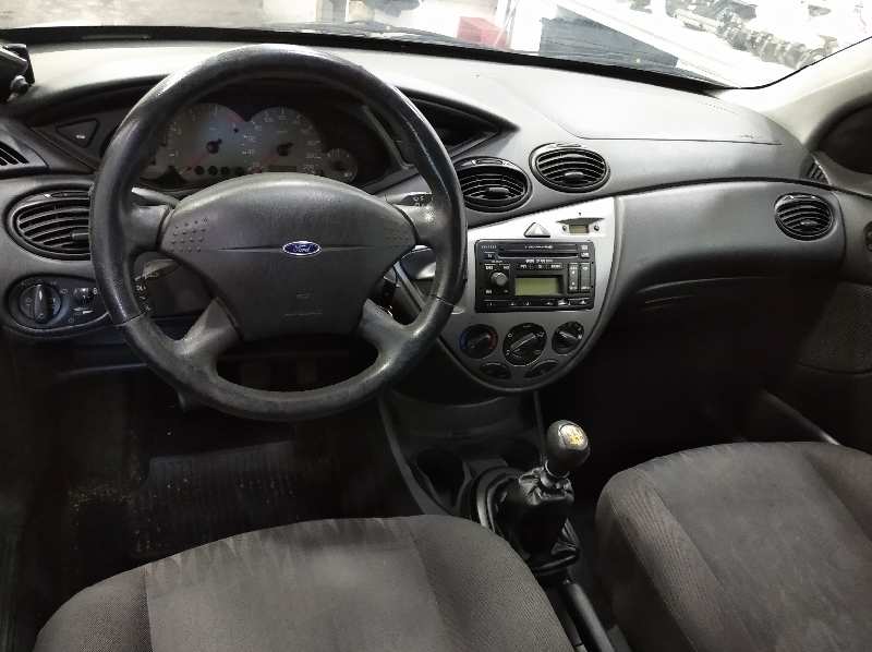 FORD FOCUS BERLINA (CAK) Trend Motor 1,8 Ltr. - 85 kW TDCi Turbodiesel CAT foto 8