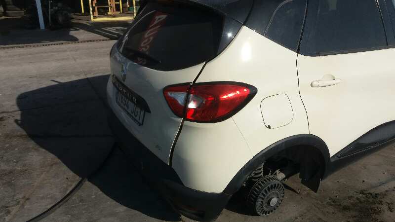 TRASERA COMPLETA RENAULT CAPTUR Adventure   |   10.13 - 12.16
