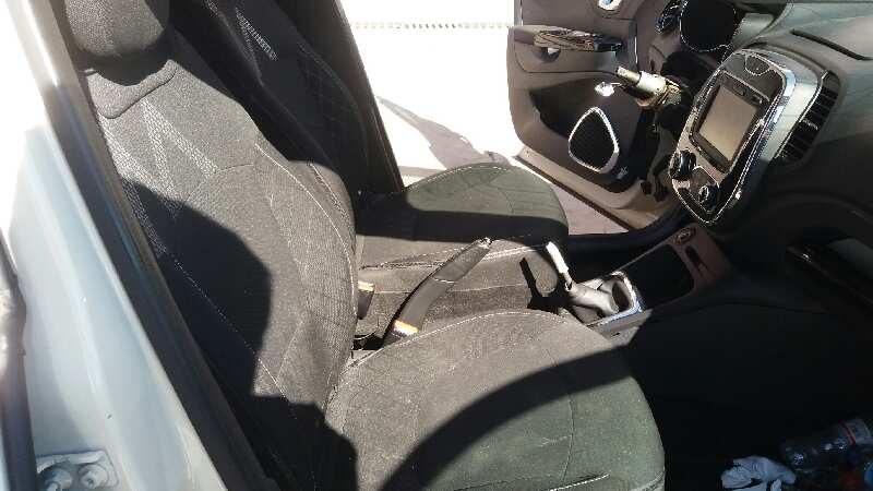CONJUNTO ASIENTOS COMPLETO RENAULT CAPTUR Adventure   |   10.13 - 12.16