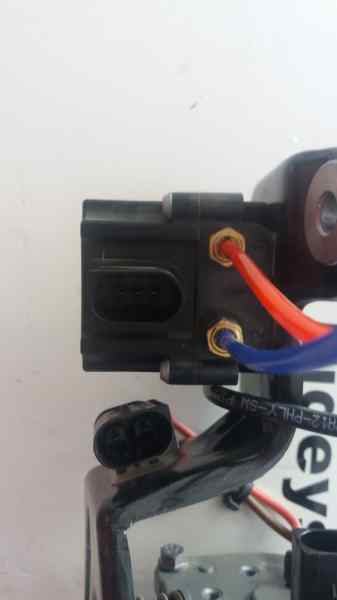 REPARTIDOR SUSPENCION BMW X6 (F16) xDrive40d