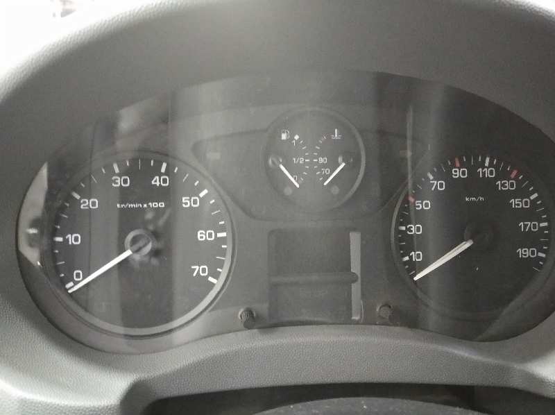 CITROEN JUMPY 2.0 HDi SX Caja cerrada más carga últil   |   05.00 - ... foto 5
