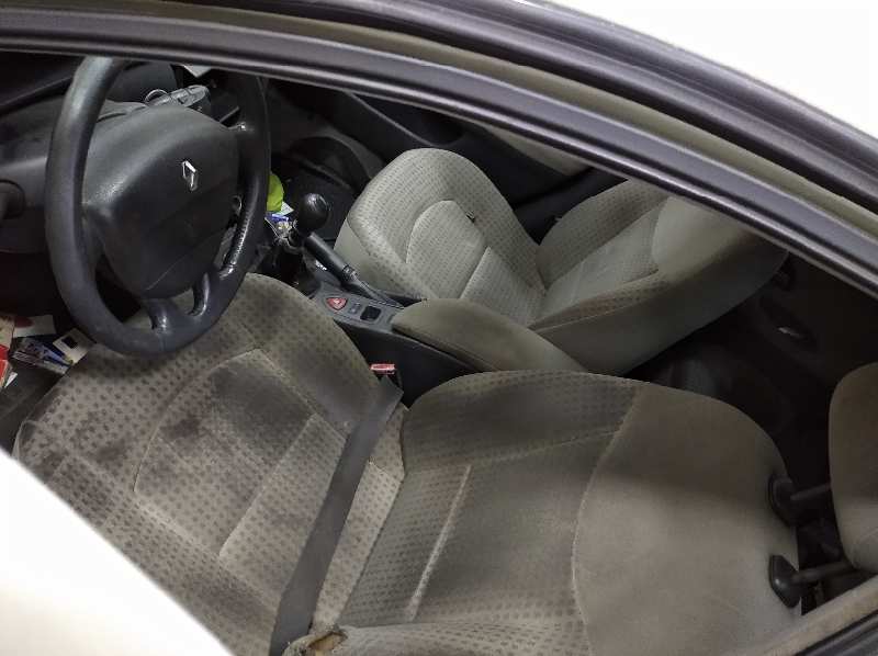 RENAULT LAGUNA II (BG0) Authentique Motor 1,9 Ltr. - 88 kW dCi Diesel foto 8