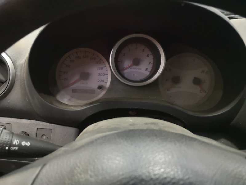 TOYOTA RAV 4 (A2) 1.8 Luna (2003->)   |   07.03 - 12.06 foto 7