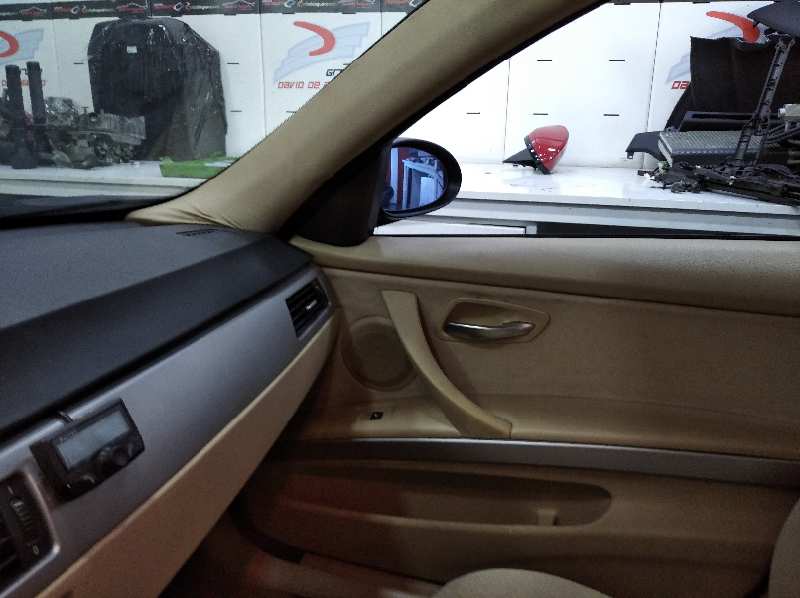 BMW SERIE 3 TOURING (E91) 320i   |   09.05 - 12.07 foto 11