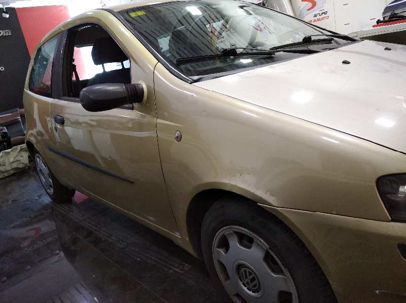 FIAT PUNTO BERLINA (188) 1.2 8V   |   08.99 - 12.02 foto 2