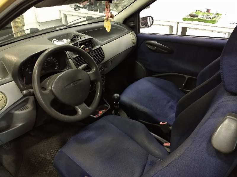 FIAT PUNTO BERLINA (188) 1.2 8V   |   08.99 - 12.02 foto 8