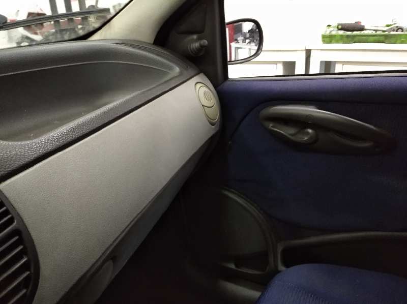 FIAT PUNTO BERLINA (188) 1.2 8V   |   08.99 - 12.02 foto 12