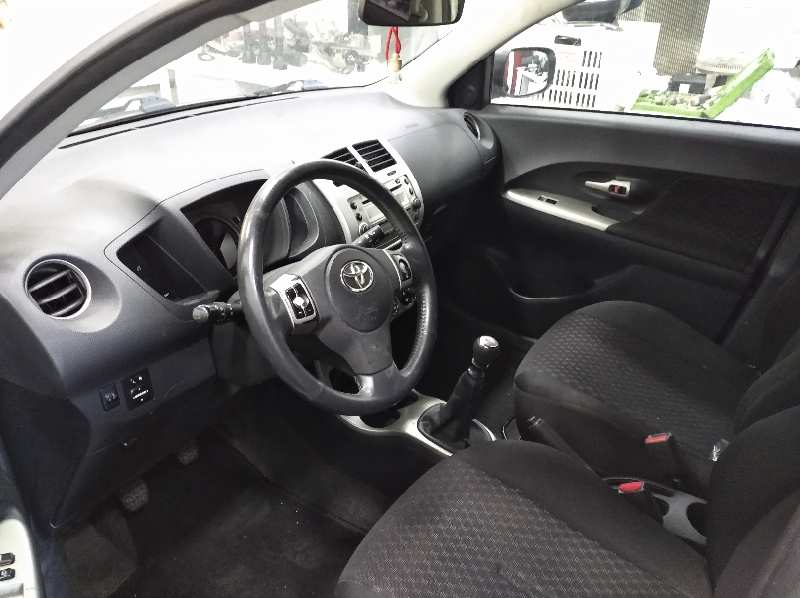 TOYOTA URBAN CRUISER Active   |   03.09 - 12.11 foto 9