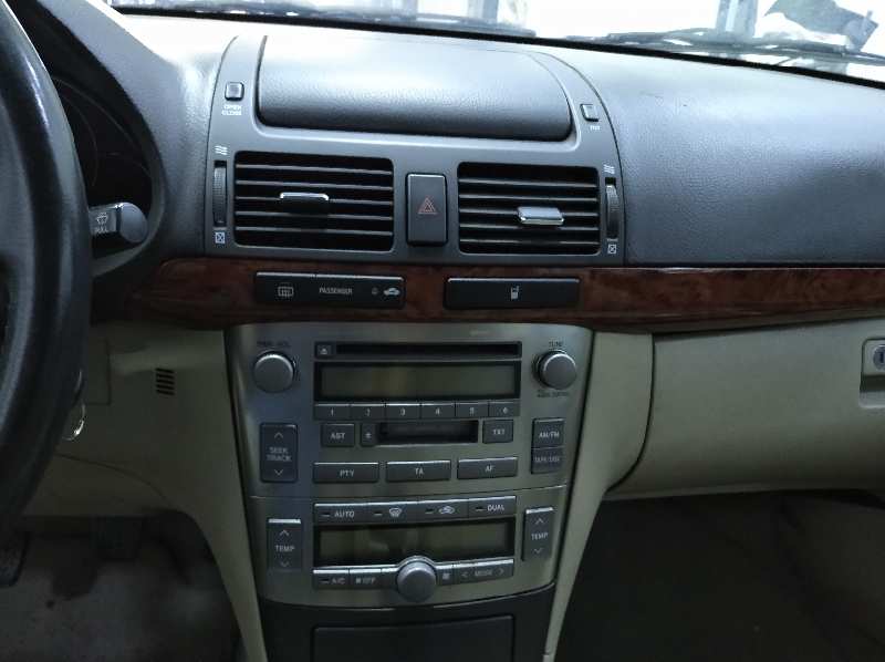 TOYOTA AVENSIS BERLINA (T25) 2.2 D-4D Executive Berlina (5-ptas.)   |   05.05 - 12.09 foto 10