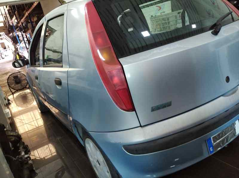 FIAT PUNTO BERLINA (188) *   |   0.99 - 0.02 foto 6