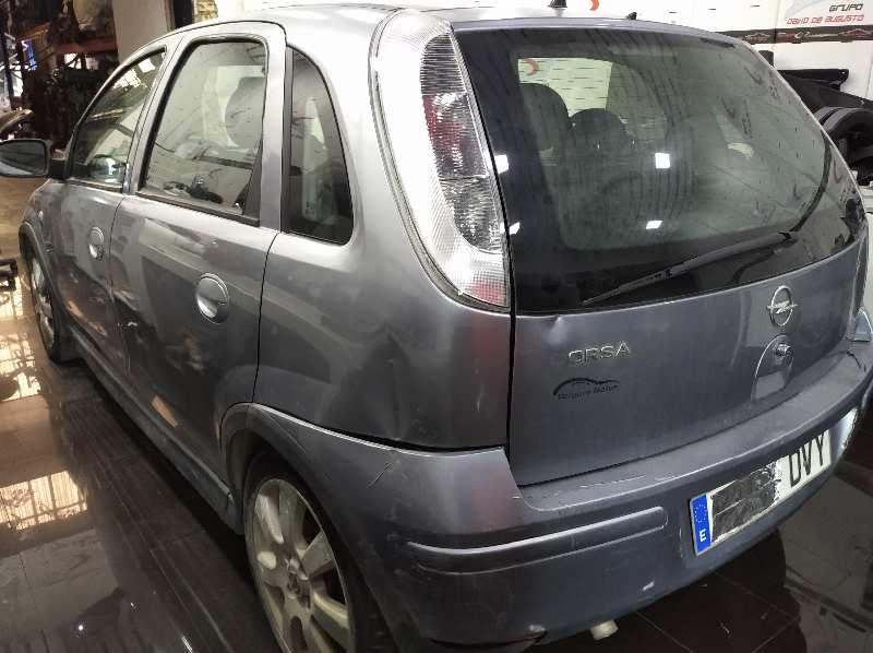 OPEL CORSA C Essentia   |   08.03 - 12.06 foto 6