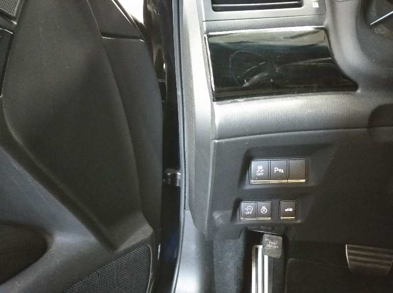 INFINITI Q70 LIM. 2.2d Premium   |   01.15 - 12.19